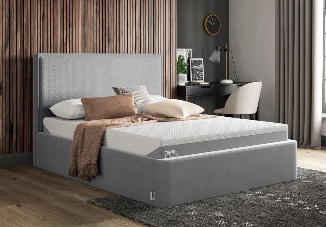 Pro Air SmartCool: mattress on top of a bed frame set in a bedroom