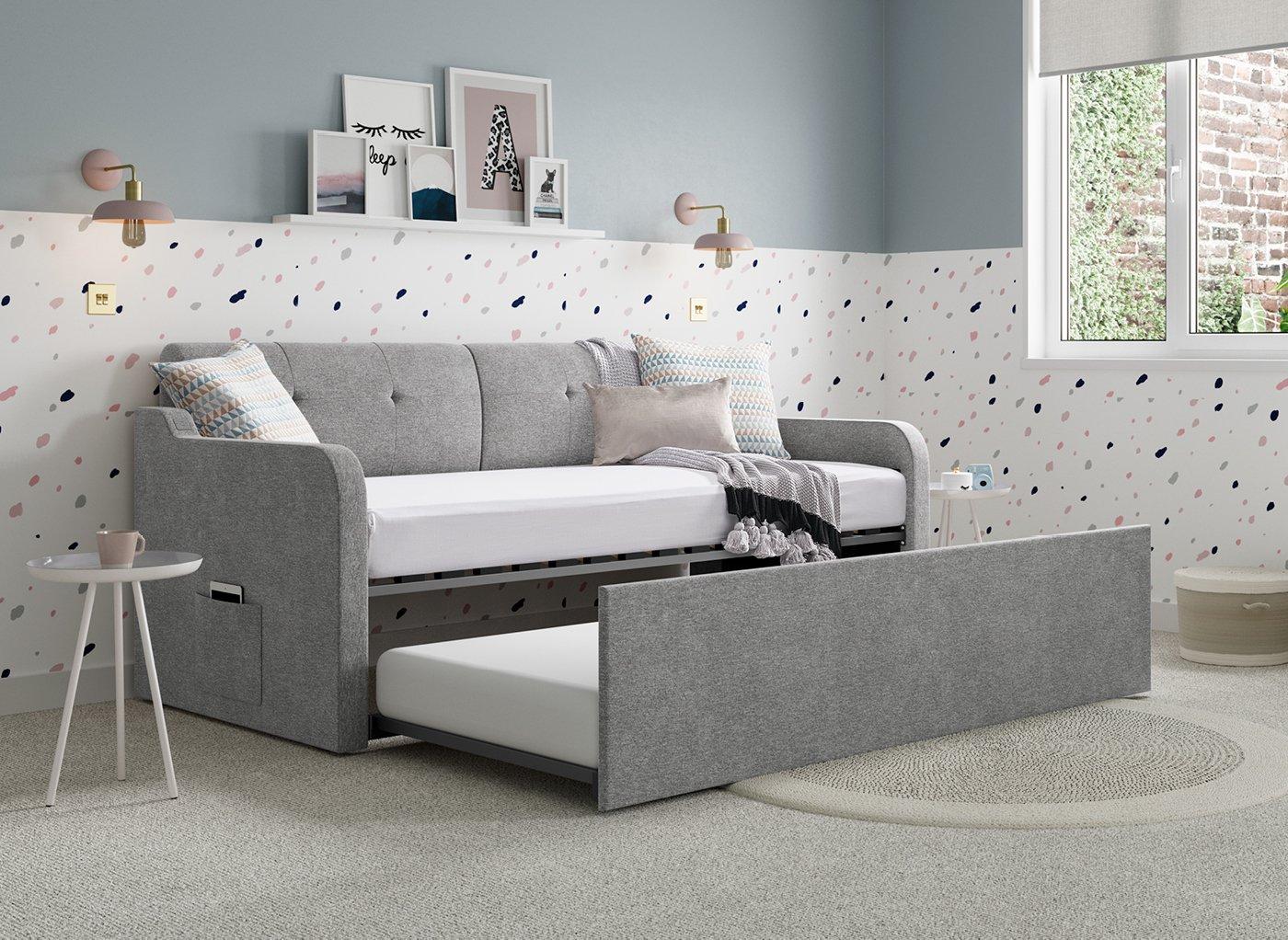 Elwood Daybed with USB charging