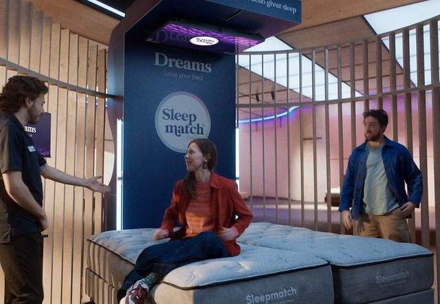 Two people on Sleepmatch.