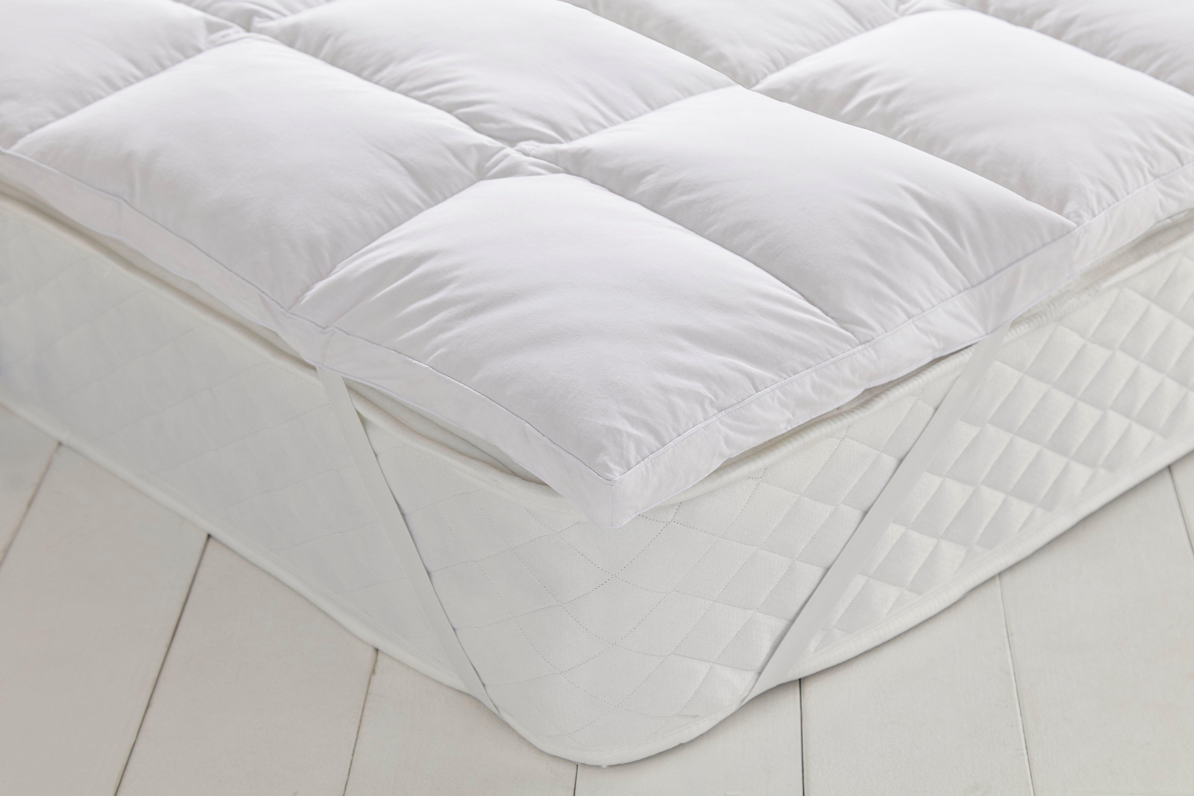 Feather mattress topper