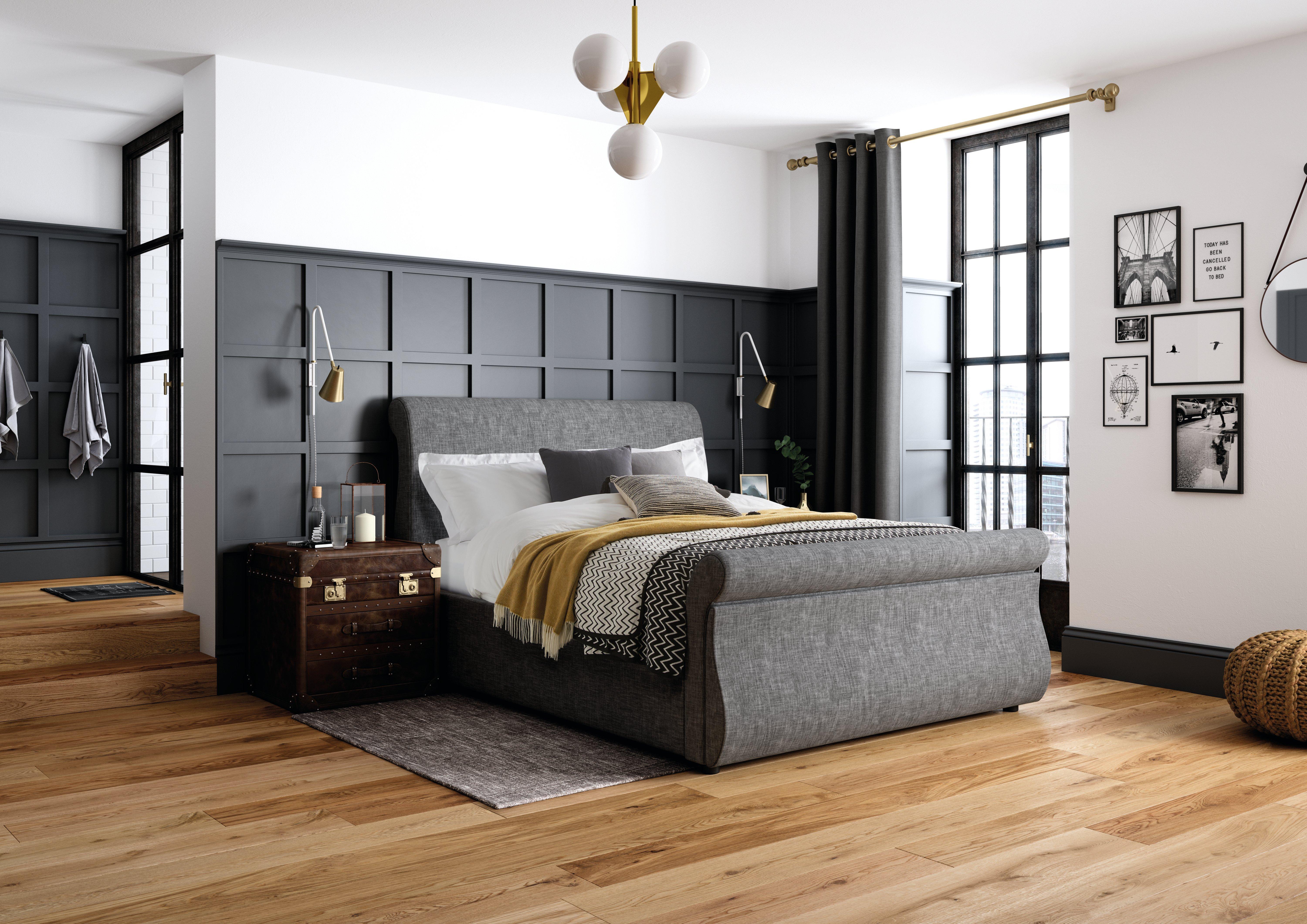 Black sleigh online bedroom set